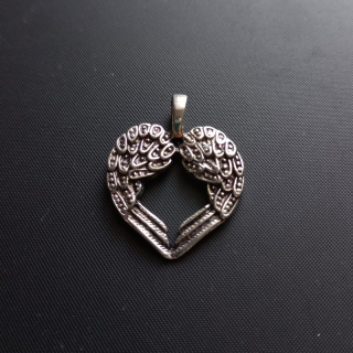 Přívěsek srdce/křídla, kov, 24x30mm, barva platina (balení 3 ks)